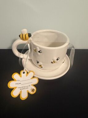 Market Finds Ceramic Teacup and Saucer - with Hand painted Bees 🐝!